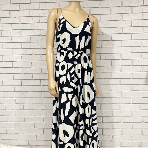 Loft Women’s Navy And White Abstract Print Maxi - Picture 11 of 11